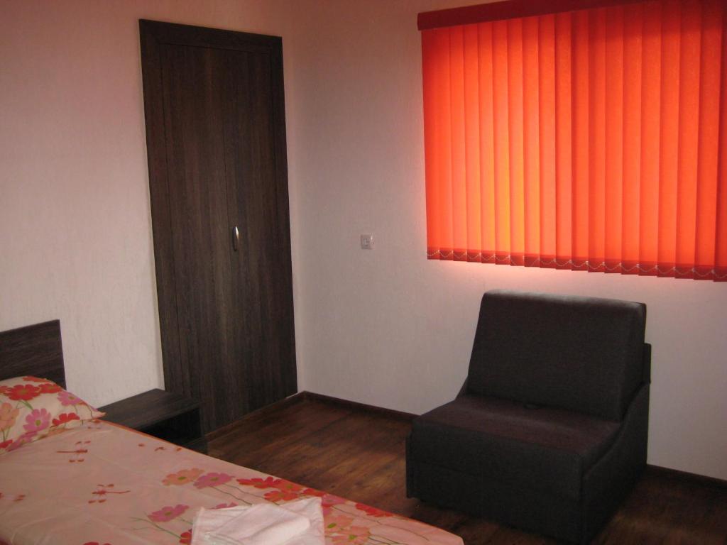 Къща за гости Романс - Double Room With Mountain View