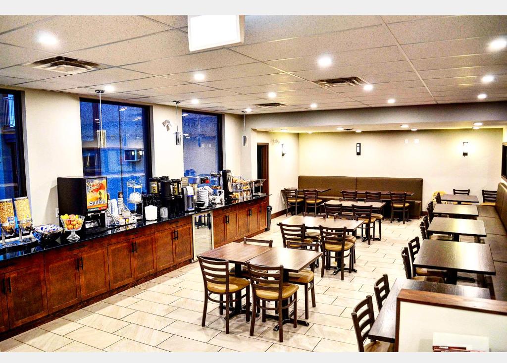 Restaurace v ubytování Super 8 by Wyndham Kelowna BC