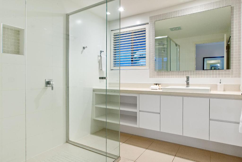 Offshore Noosa Resort - Two-Bedroom Riverfront Apartment