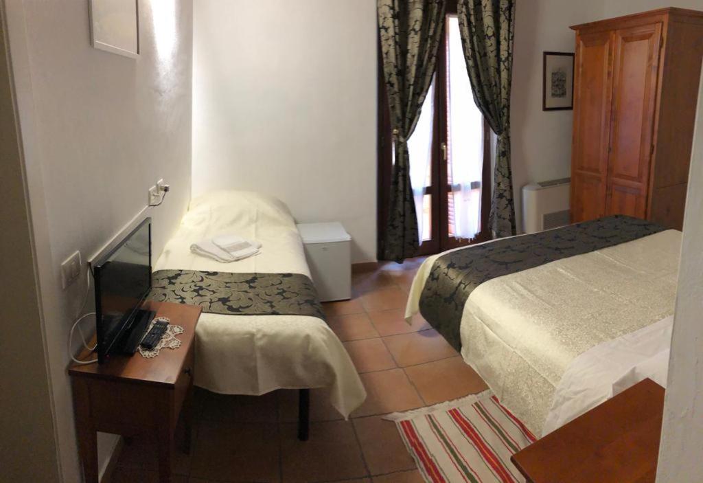 Villa Tuscany Siena - Triple Room