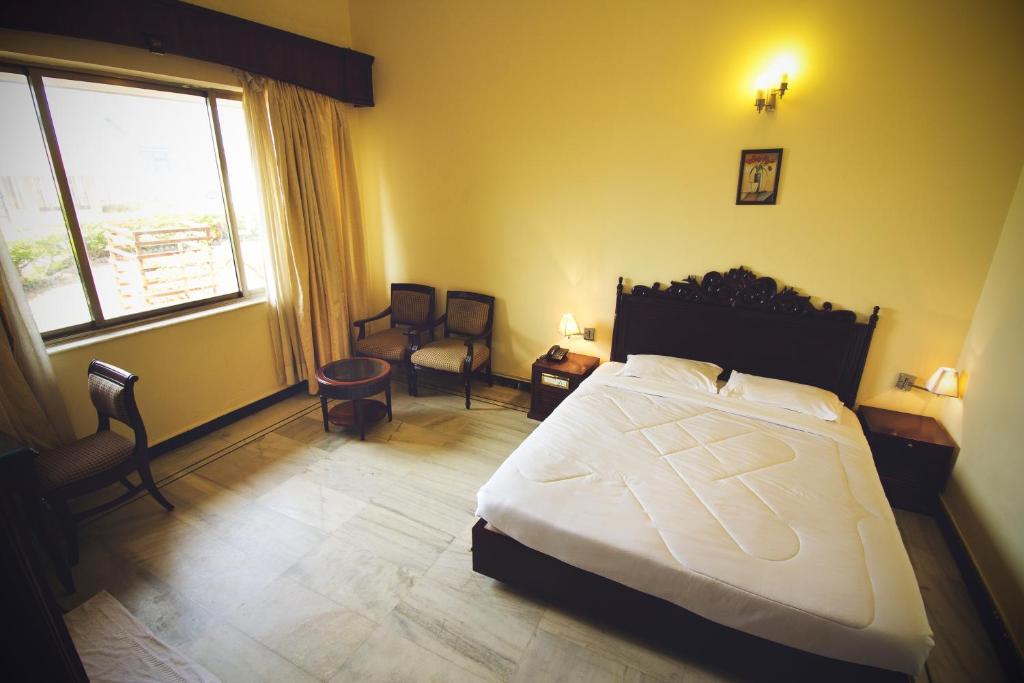 Paradise Isle Beach Resort - Habitación Doble