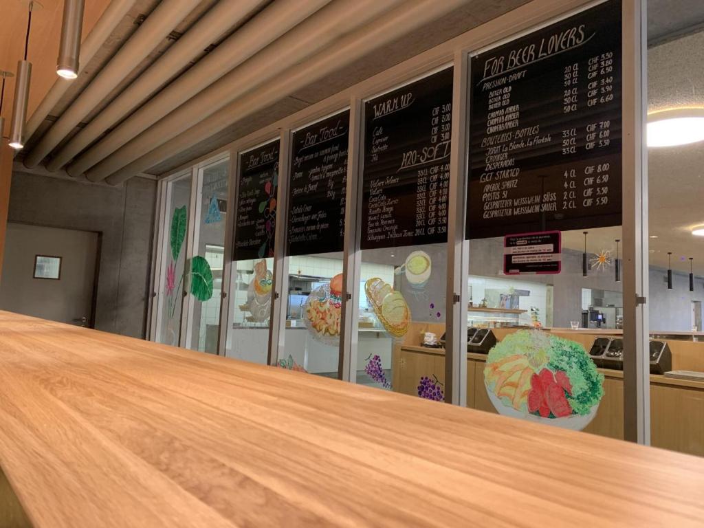 Lausanne Youth Hostel Jeunotel - Resim 11