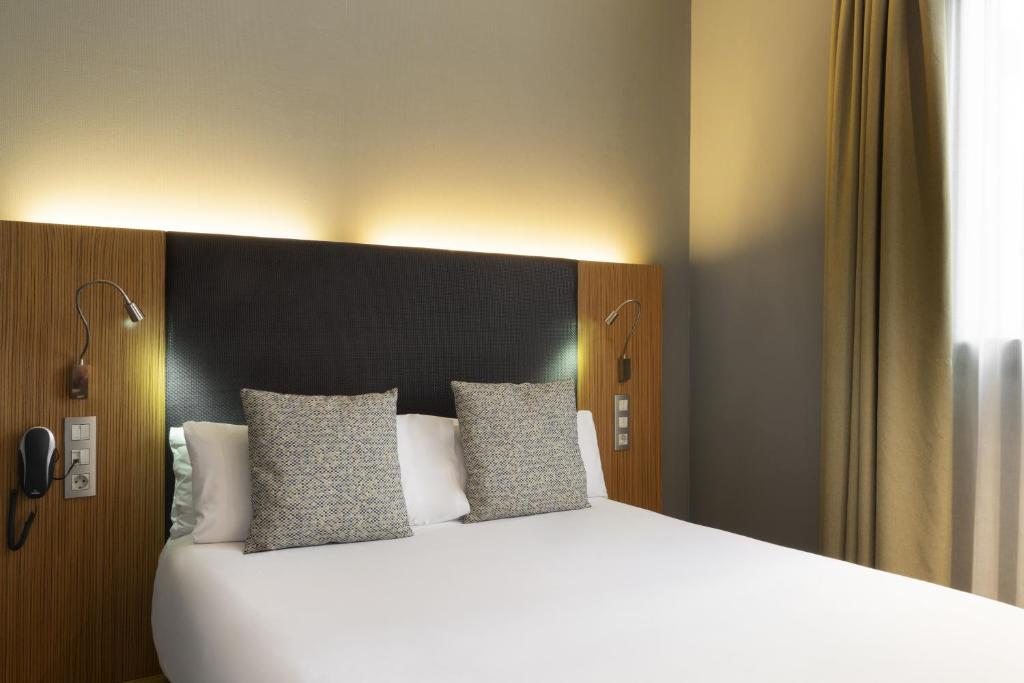 Petit Palace Tres Cruces - Resim 30