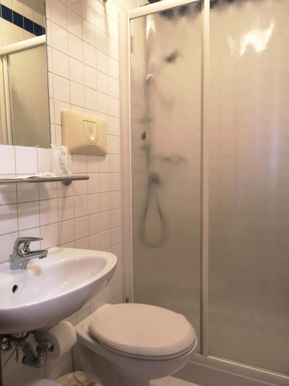 Koupelna v ubytování Hotel Rossi