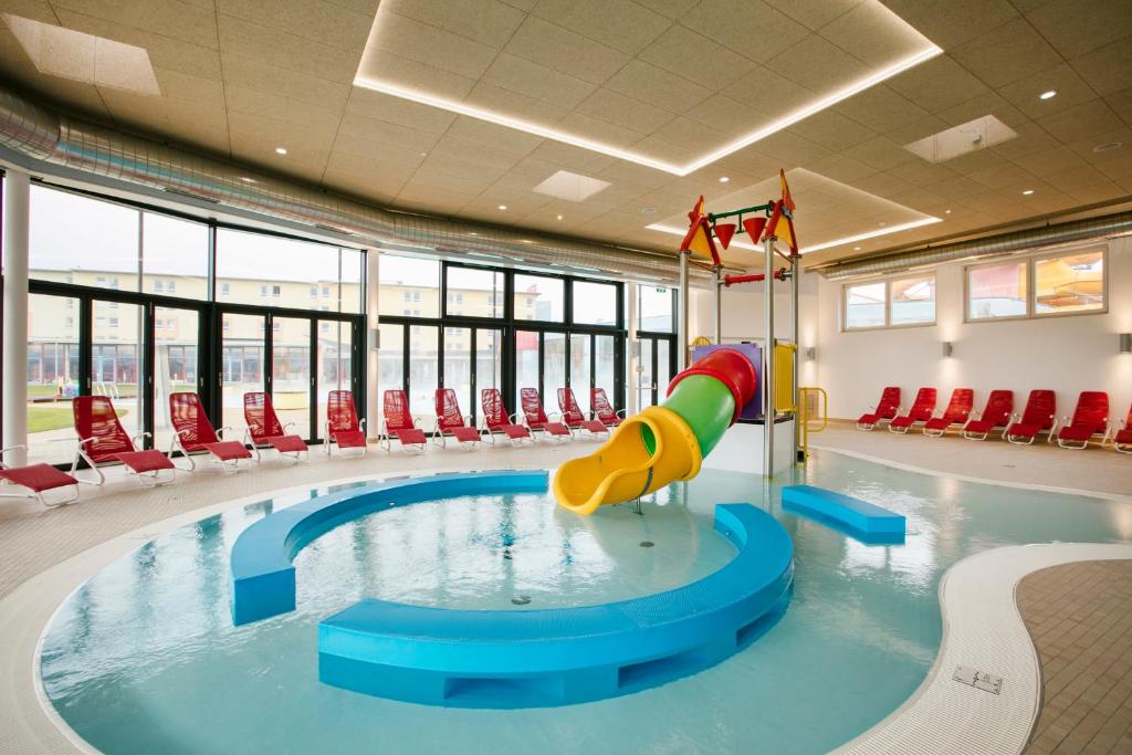 Bassein majutusasutuses H2O Hotel-Therme-Resort, für Familien mit Kindern või selle lähedal