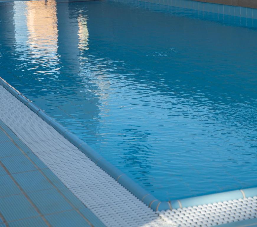 Bazén v ubytování Motel Aviv nebo v jeho okolí