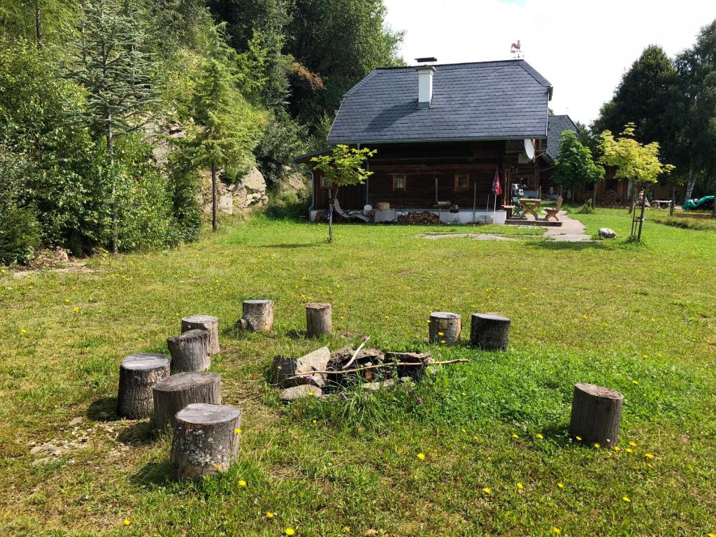 Vonkajšia záhrada v ubytovaní Waldheimathütte