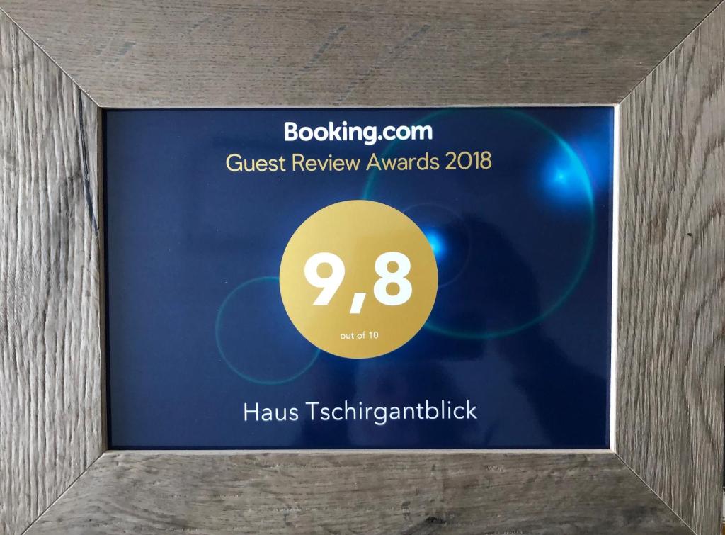 Certifikát, hodnocení, plakát nebo jiný dokument vystavený v ubytování Haus Tschirgantblick