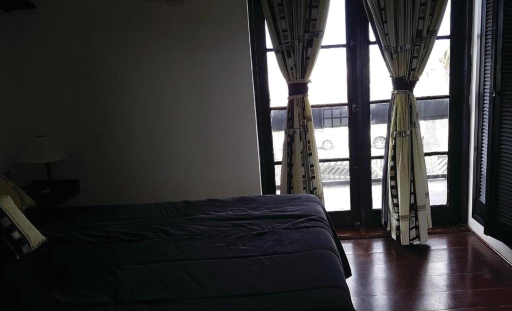  Casa com piscina de frente pro mar