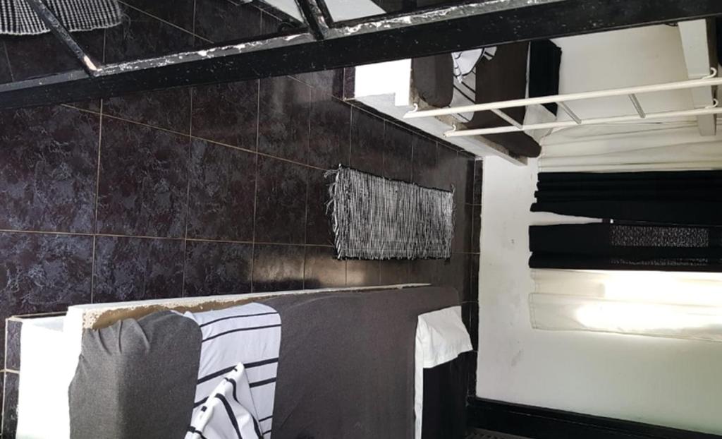  Casa com piscina de frente pro mar