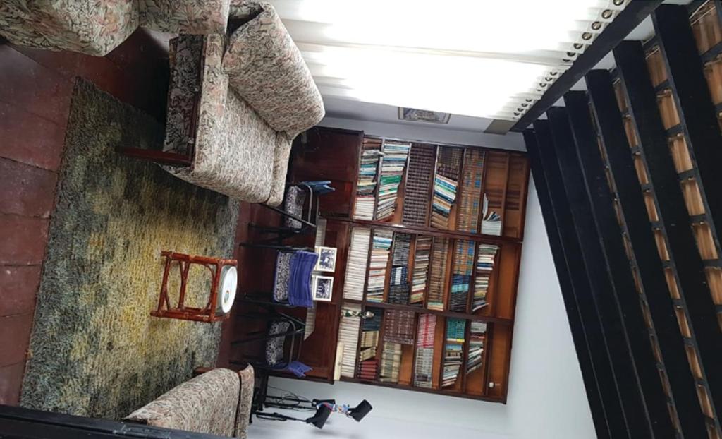  Casa com piscina de frente pro mar