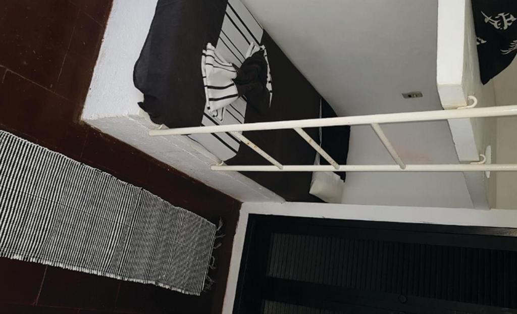  Casa com piscina de frente pro mar