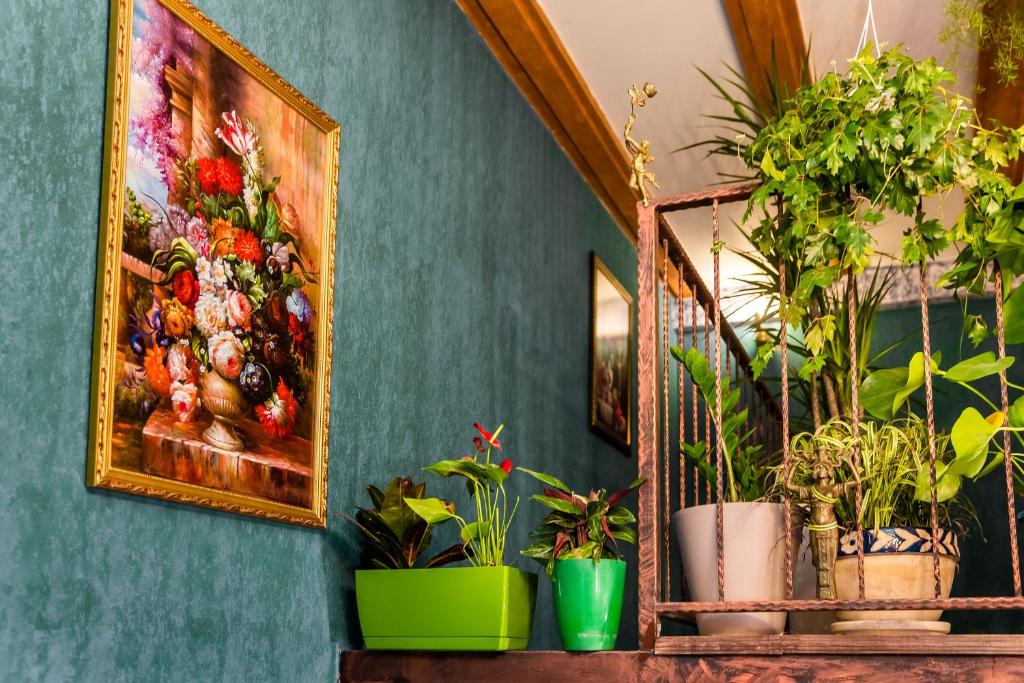 Vrt ispred objekta Tiflis Inn Boutique Hotel