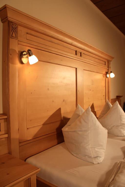 Postel nebo postele na pokoji v ubytování Waldhotel Seebachschleife