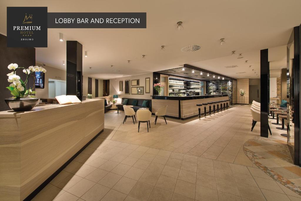 Vstupní hala nebo recepce v ubytování PREMIUM Wellness & Wine Hotel Znojmo