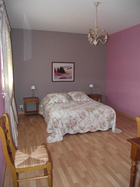 Acaba d'Entrar - Double Room With Private Bathroom