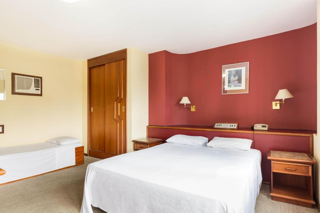  Hotel Tibagi