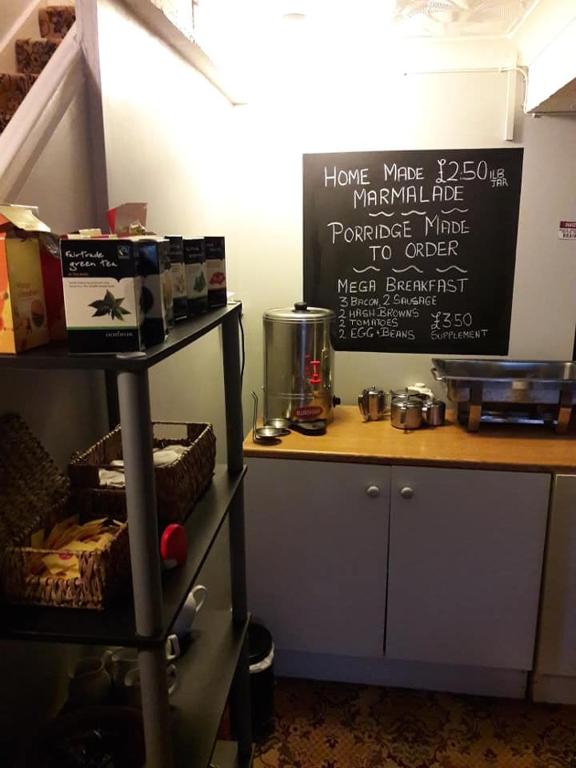 Cucina o angolo cottura di Dorset Hotel, Isle of Wight