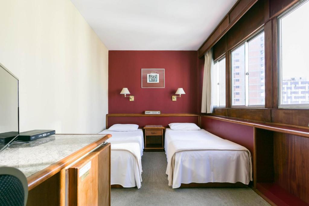  Hotel Tibagi