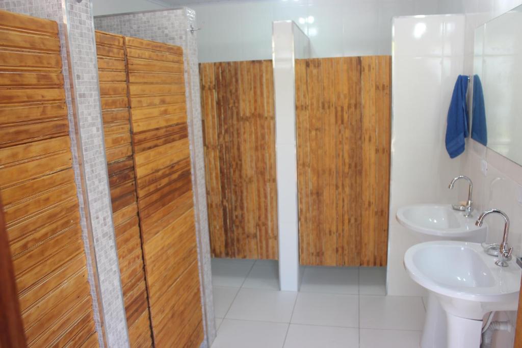  Casamar Hostel e Camping Guarujá