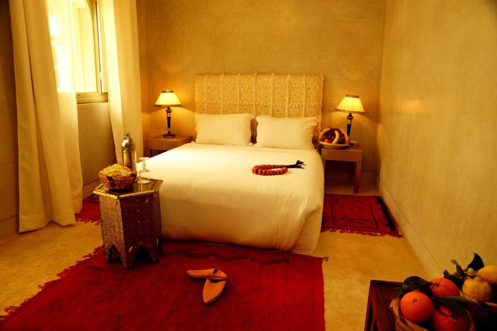 Postel nebo postele na pokoji v ubytování Riad Shama Suites & Spa