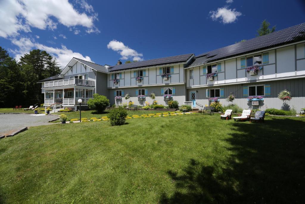 Carlson's Lodge, Twin Mountain (updated prices 2024)