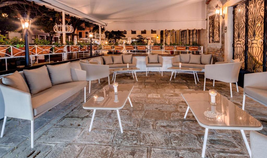 BW Premier Collection CHC Continental - Resim 21