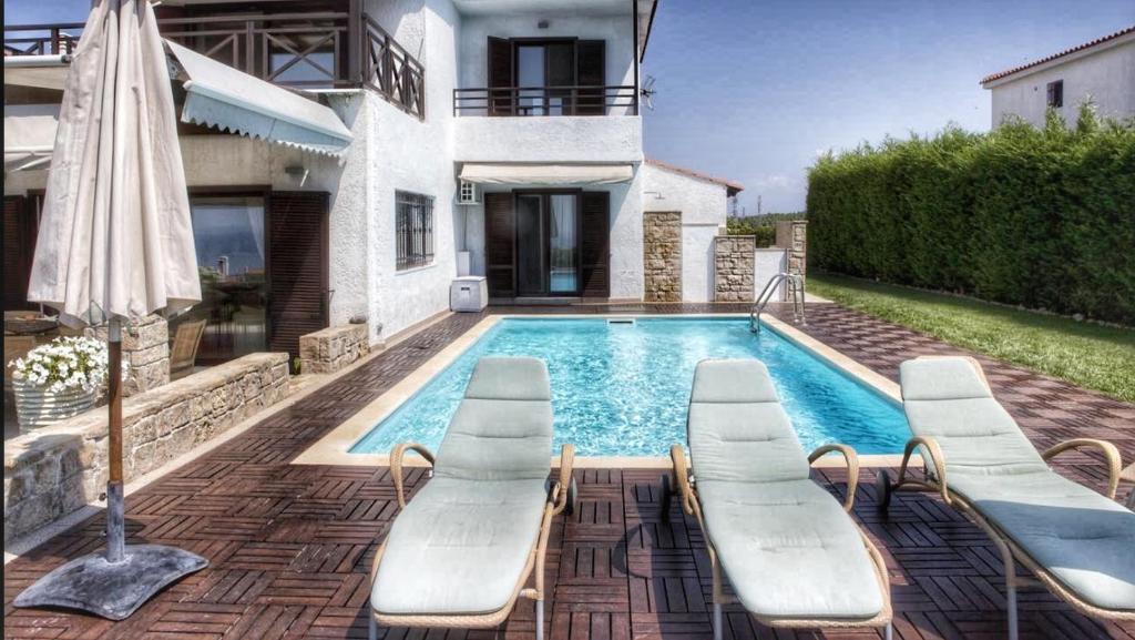 Bazén v ubytovaní DreamView Luxury 4br Villa alebo v jeho blízkosti
