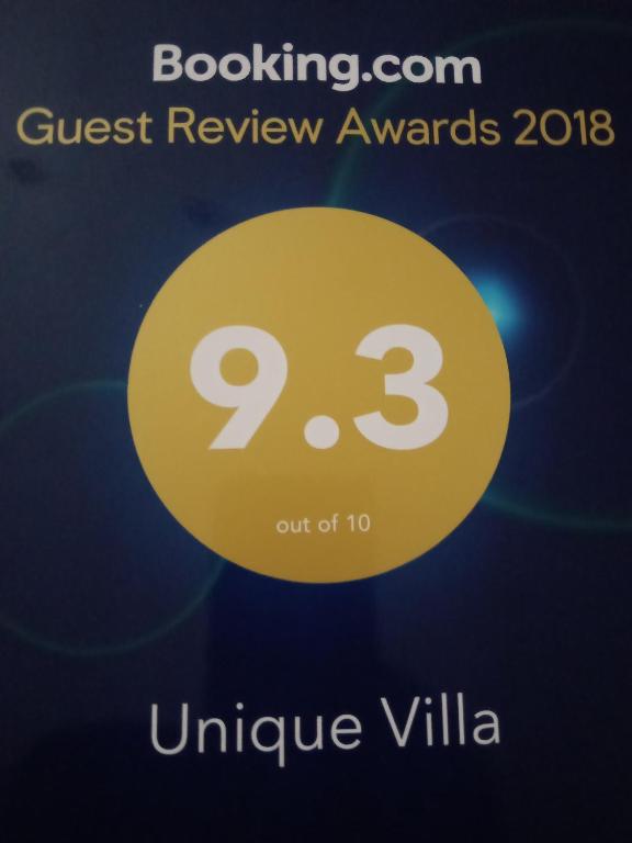 Certifikát, hodnocení, plakát nebo jiný dokument vystavený v ubytování Unique Villa