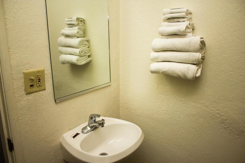 King's Rest Motel - Habitación Doble Con Dos Camas Dobles: No Fumar