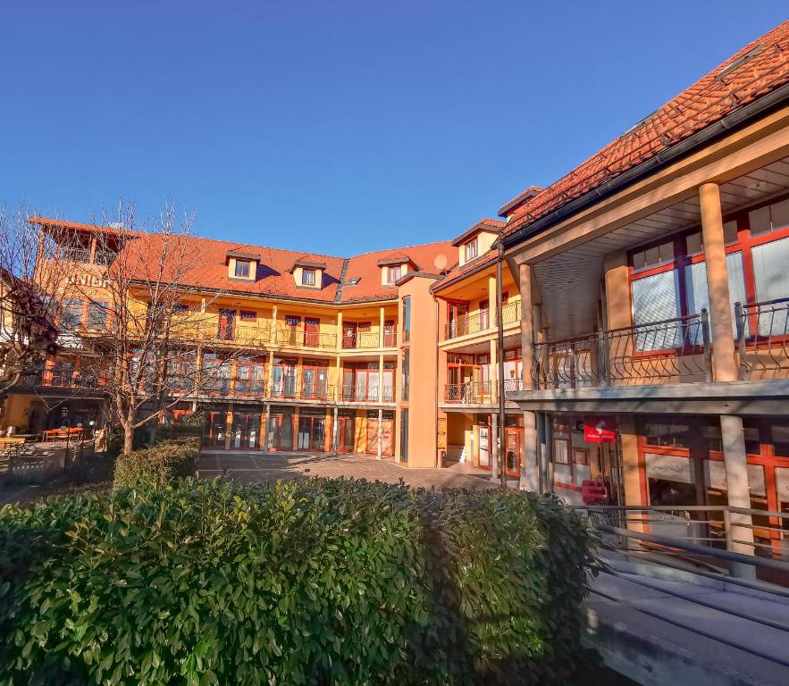 Budova, kde se apartmán nachází