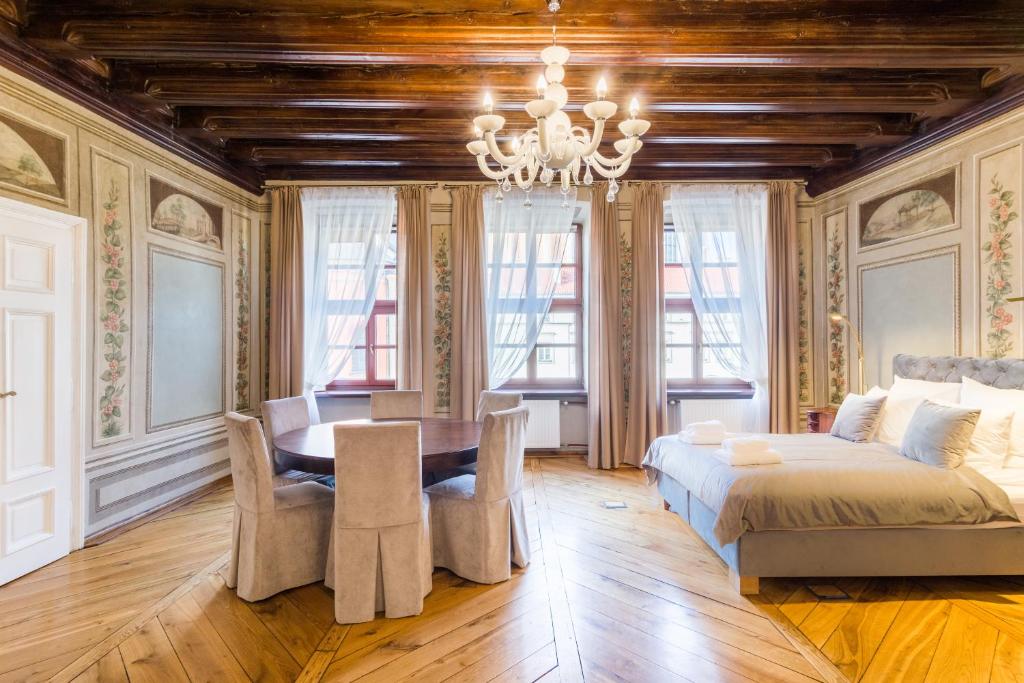 MR 3 Apartments - 13