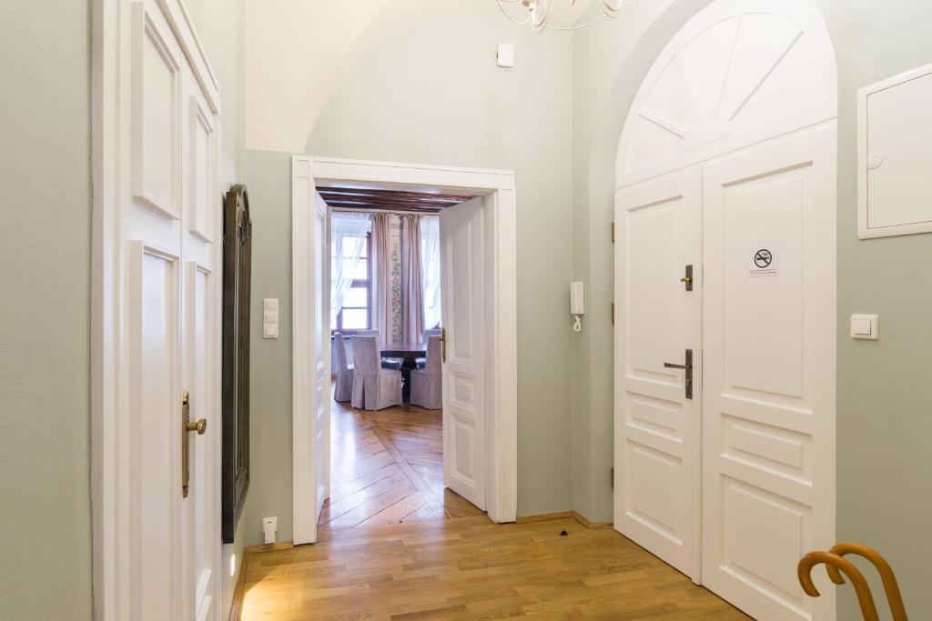 MR 3 Apartments - 17