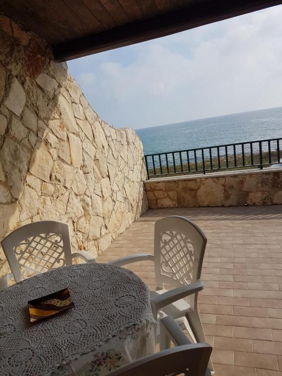 Balkón nebo terasa v ubytování casa fronte mare puro relax