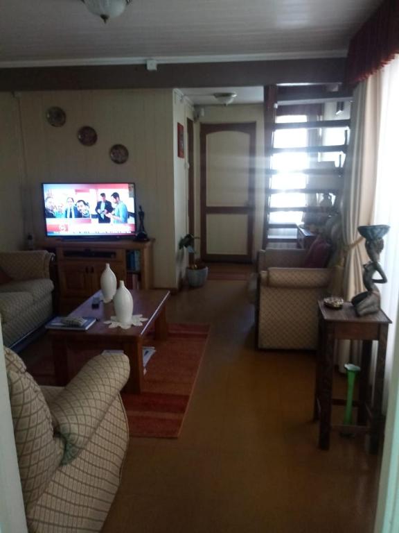 TV a/nebo společenská místnost v ubytování Hospedaje Los Tatis