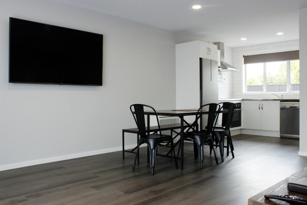 Colonial Motel - Resim 15