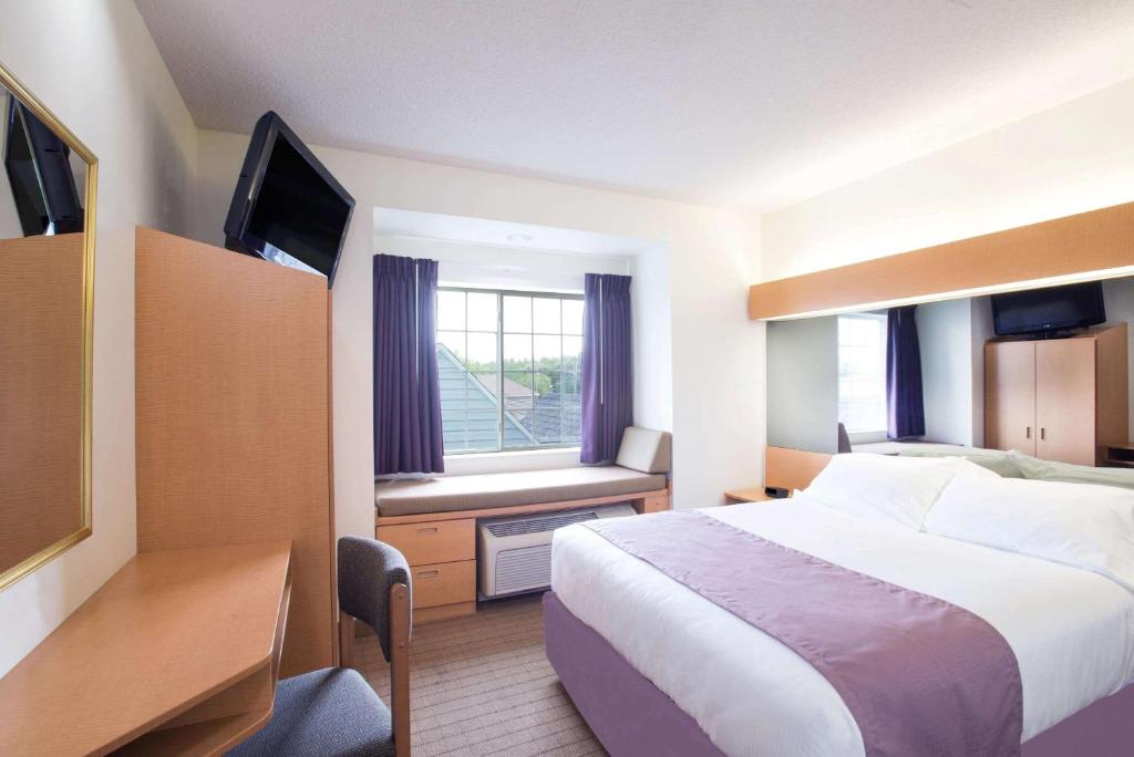 Microtel Inn & Suites by Wyndham Plattsburgh photo