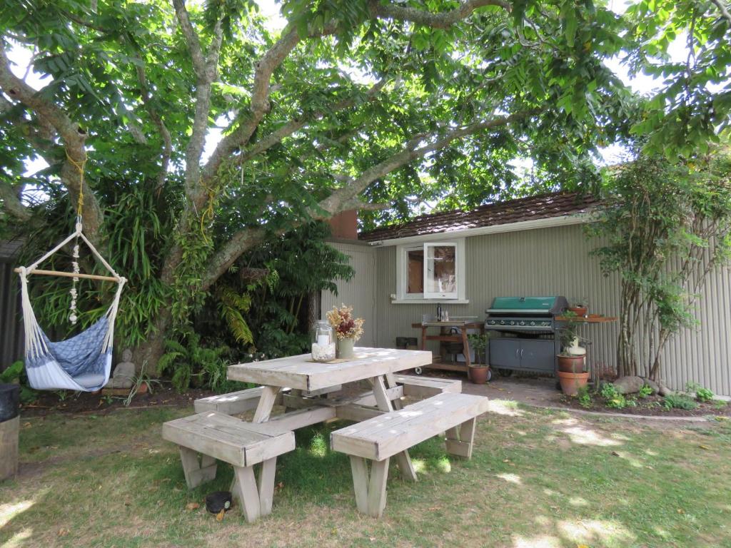 Pohutukawa Bach - Resim 8