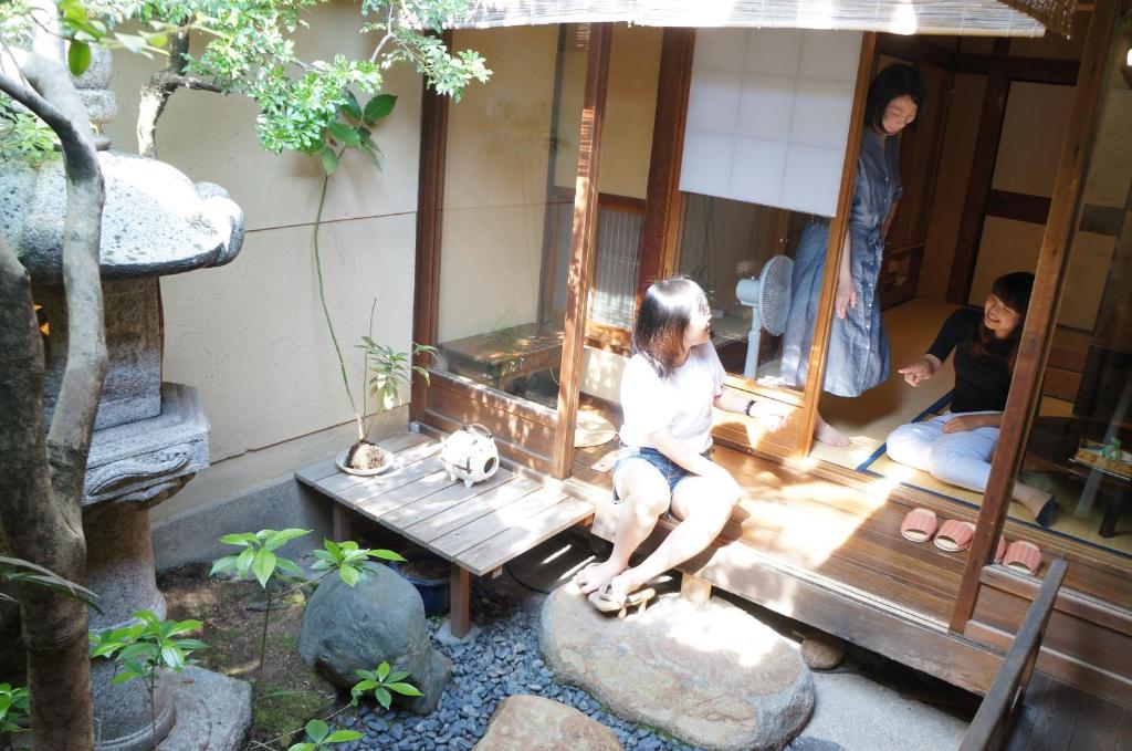 Posezení v ubytování Guesthouse Itoya Kyoto