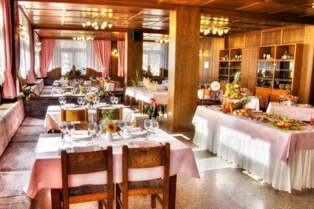 Fotografie z fotogalerie ubytování Albergo Miramonti v destinaci Rabbi