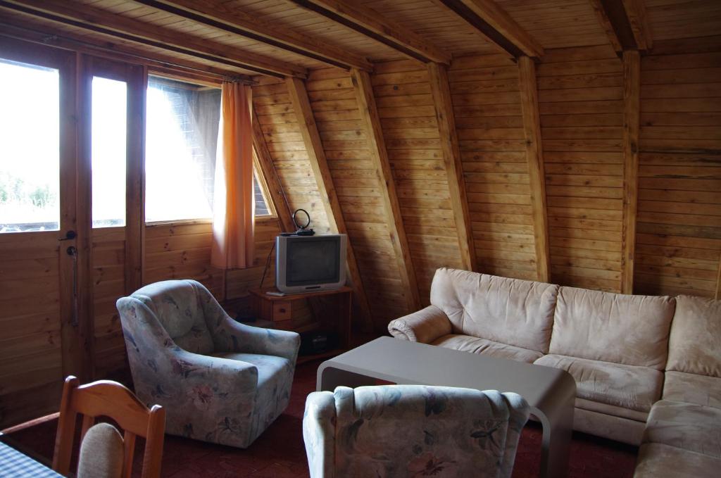 Posezení v ubytování Sunrise Camp Łazy