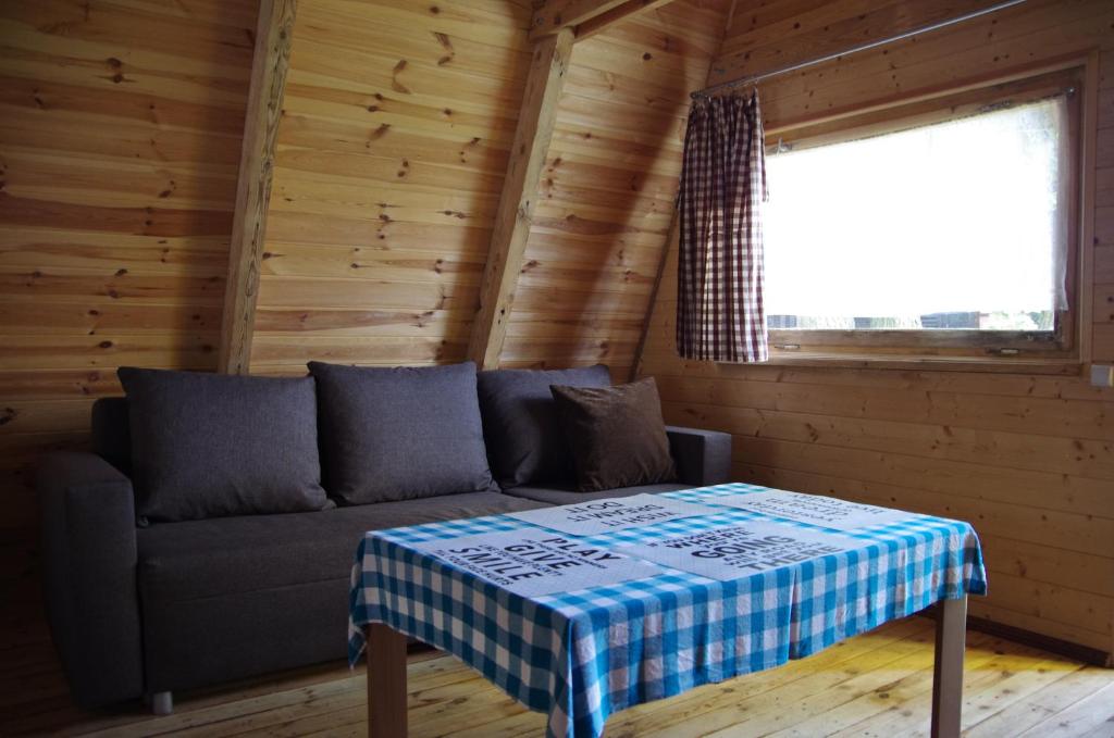 Posezení v ubytování Sunrise Camp Łazy