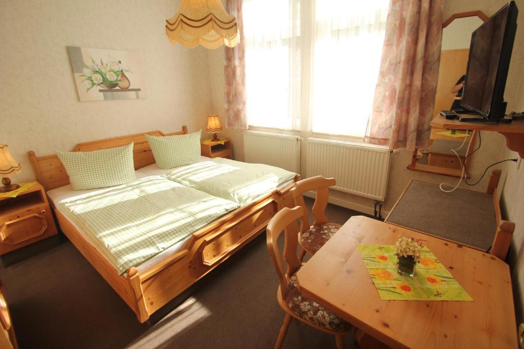 Hotel SchwarzaBurg - Doppelzimmer Mit Balkon