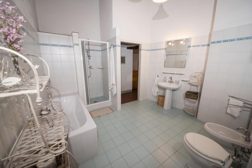 Kúpeľňa v ubytovaní Casa Selvolini - VOLPAIA