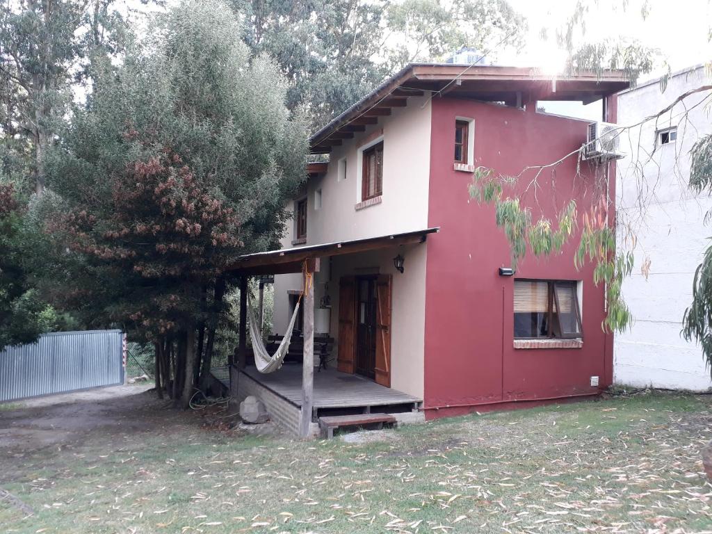 Cabañas "Lola Mora"