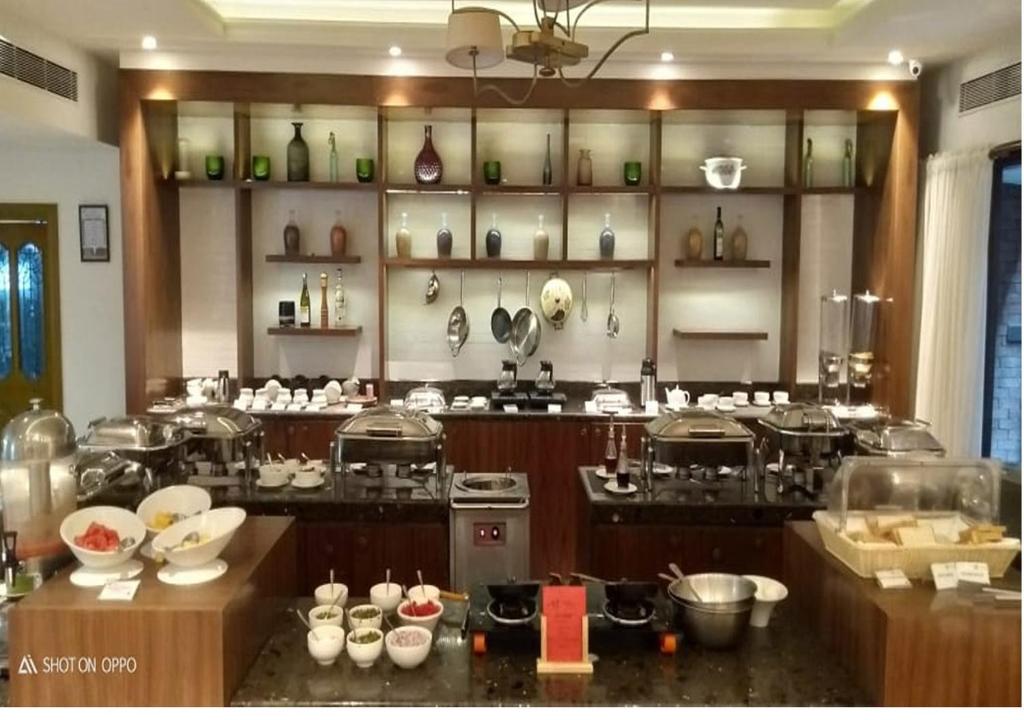 Nápoje v ubytování Fragrant Nature Kochi - A Five star Classified Hotel