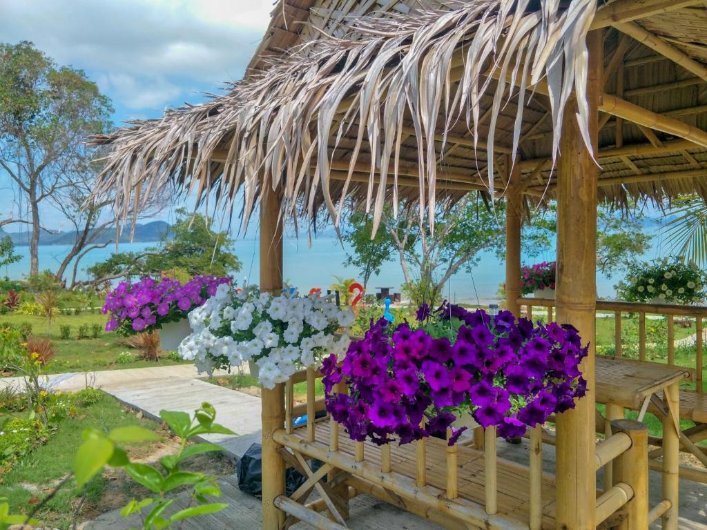 Zahrada ubytování Sunrise Beach Kohyao Resort