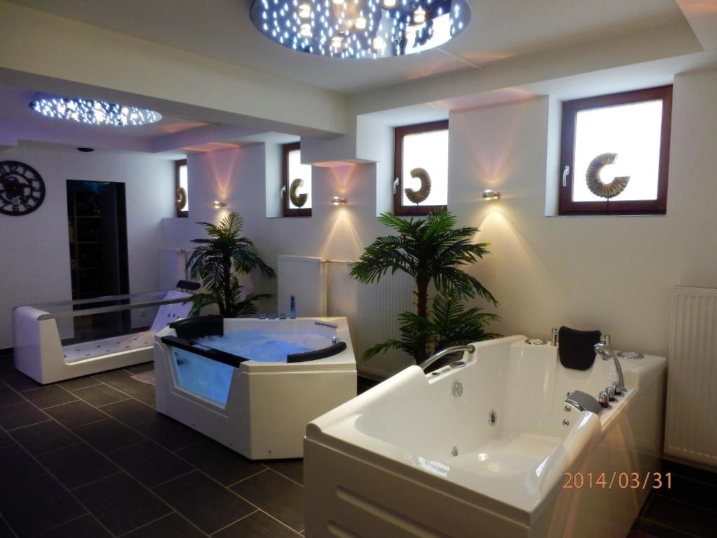 Koupelna v ubytování Hotel Leonhardihof