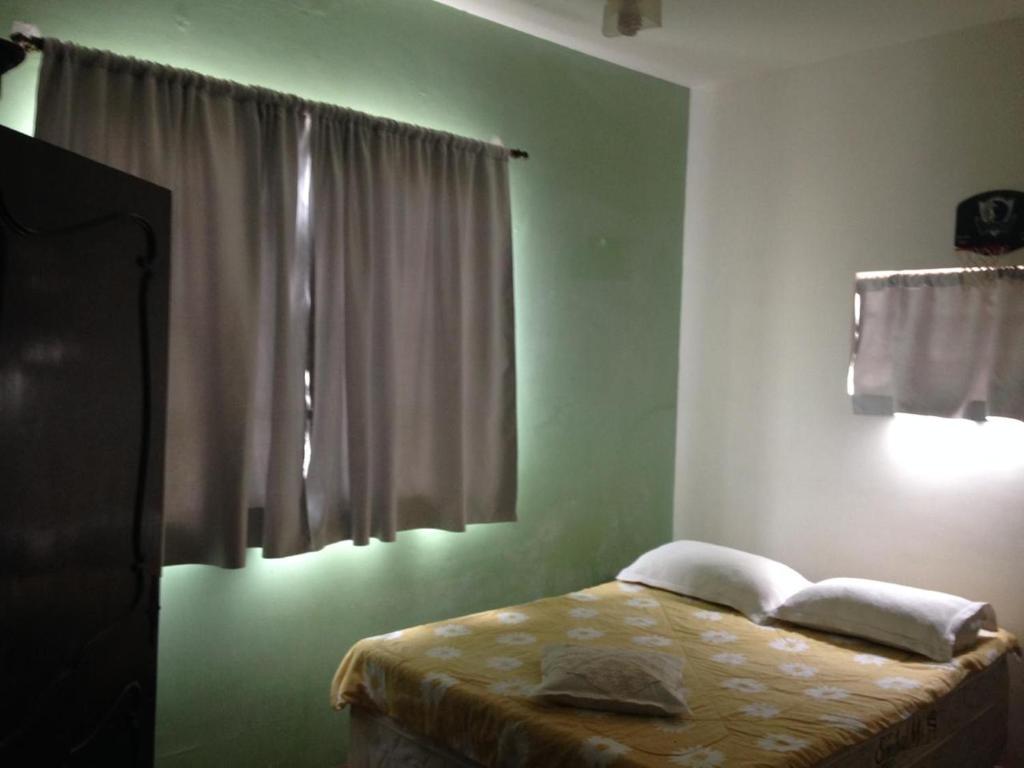 casa com piscina no centro da cidade