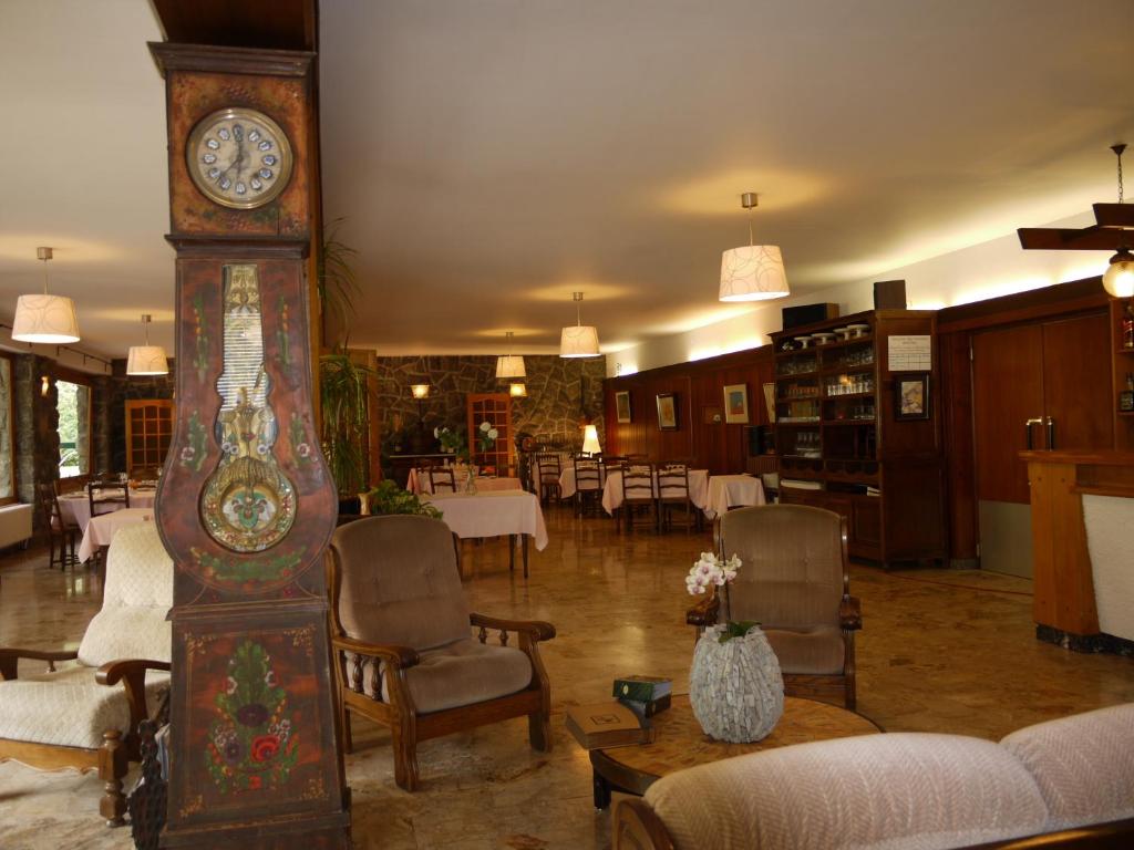 Posezení v ubytování Hôtel Le Castelet